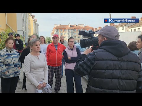 Видео: Произвол предпринимателей испытывают на себе жильцы дома 31 по улице Николая Соколова в Сестрорецке