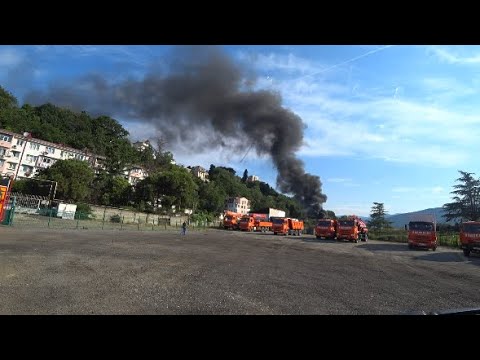 Видео: ЧП на водоканале. Горят трубы. Сломали шлагбаум