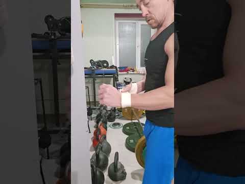 Видео: (05.11.25) Становая тяга рывковым хватом(стоя выше)