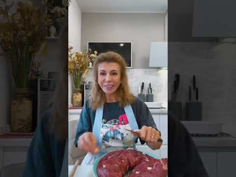 Видео: Ирина Агибалова в прямом эфире 13.01.2023. Готовим говяжью вырезку с картофелем на тыквенной подушке