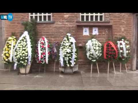 Видео: Поклонение пред Стефан Шарлопов в църквата Св. Неделя