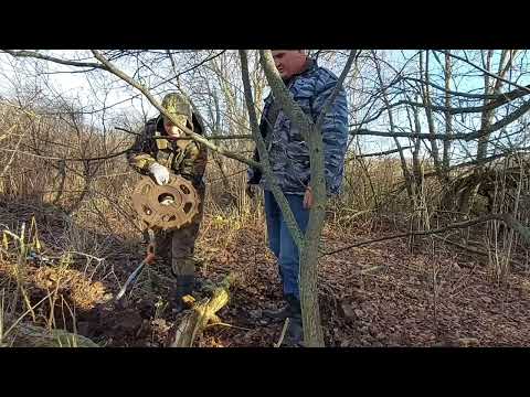 Видео: КОП НА НЕБИТОЙ ЗАБРОШЕННОЙ ДЕРЕВНЕ! СТАРИННЫЕ АРТЕФАКТЫ. МЕТАЛЛОКОП. КОП МЕТАЛЛОЛОМА