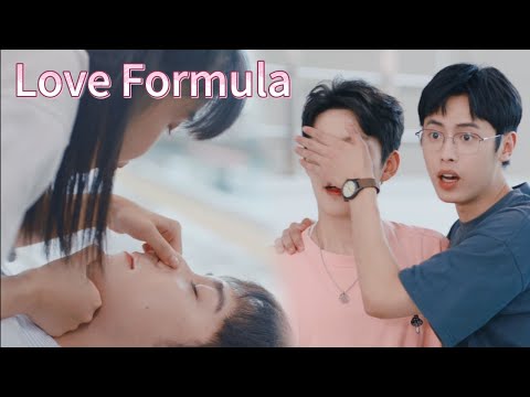 Видео: Ледяной старшеклассник учит ИВЛ💋Золушка покраснела🔥Класс: Это любовь за госсчёт?!