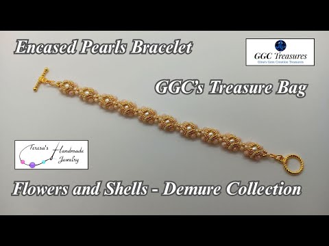 Видео: Браслет из жемчуга в оправе | Сумка сокровищ GGC | Цветы и ракушки — коллекция «Скромная» #бисер