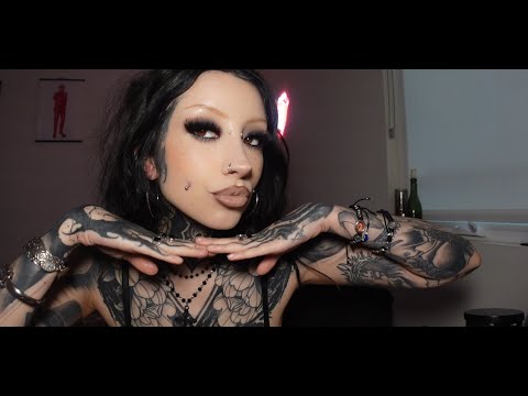 Видео: САМЫЙ ПРОСТОЙ В МИРЕ УРООК ТЕМНОГО СМОКИ-МАКИЯЖА