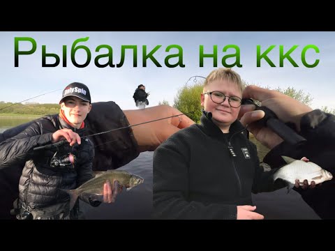 Видео: РЫБАЛКА НА ТЕПЛОМ СБРОСЕ, ЛОВЛЯ ЛЕЩА НА МОРМО.