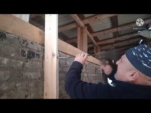 Видео: крепление бруса к кирпичной стене.., как делаю я .