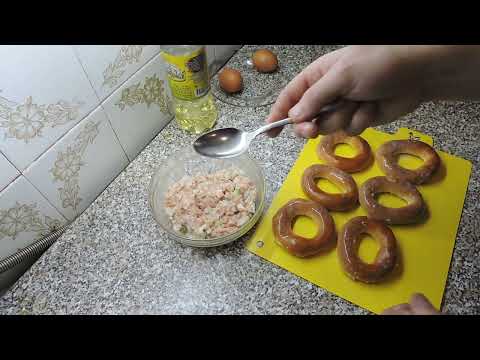Видео: Бублики с фаршем на сковородке
