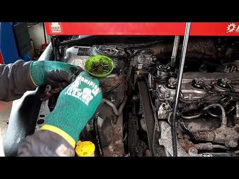 Видео: Замена комплекта ГРМ Mazda 2.0 ( RF7J ) / Убил очень надежный мотор ! 😱 часть 2 .