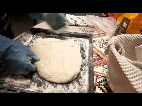 Видео: ДОМАШЕН ХЛЯБ С КВАС - ЧАСТ 4: ПОСЛЕДНО РАЗТЯГАНЕ И МЕСЕНЕ