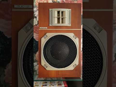 Видео: сравнение электроника 35ас130 и амфитон25ас131