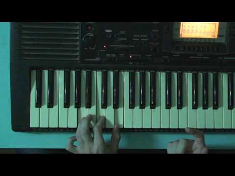 Видео: Неправильное нажатие аккордов на синтезаторе