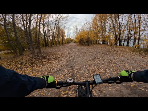 Видео: Велопокатушка №136. У реки два берега