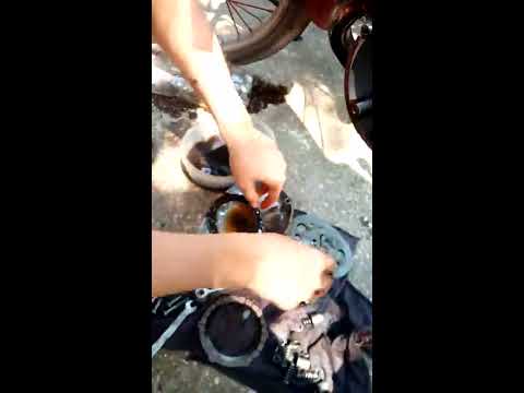 Видео: Смяна на дискове на съединител - Балкан 50