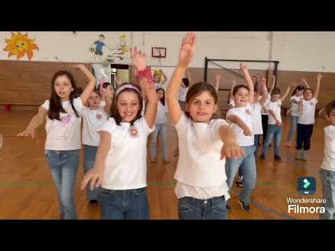 Видео: ФЛАШМОБ "ХАЙДЕ: ПО - ДОБРИ" - 163 ОУ "Черноризец Храбър", гр.  София