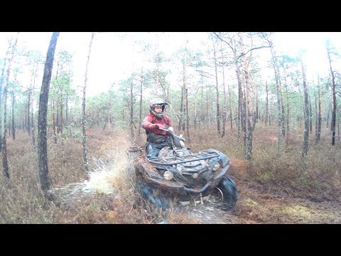 Видео: BRP outlander 1000 XMR или YAMAHA GRIZZLY 700 // Что лучше рулит по болоту?