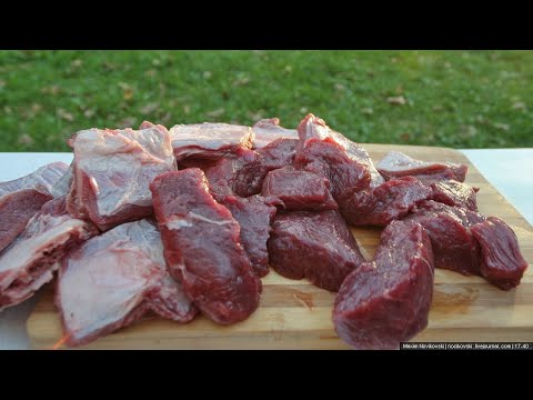 Видео: Чахохбили Грузинское из Говядины!!!Мясо тушеное с овощами в казане на костре!!!