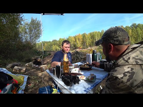Видео: ЖИЗНЬ В ТАЙГЕ! НАКОПАЛИ СТРАШНУЮ НАЖИВКУ \ВОЛОДЯ ЛОВИТ СТЕРЛЯДЕЙ \ ЖАРЕНЫЙ НАЛИМ НА УЖИН, ТАКИЕ ДЕЛА