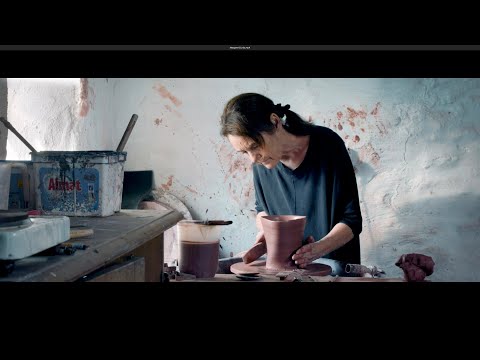 Видео: Маргарет Кёртис — Контраст через творчество | Галерея Блэкмор