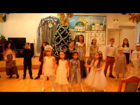 Видео: Рождественская постановка Маша и Витя.