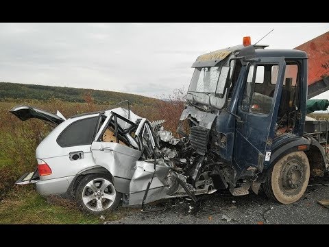 Видео: Аварии ЗИМА. Большая подборка в феврале.