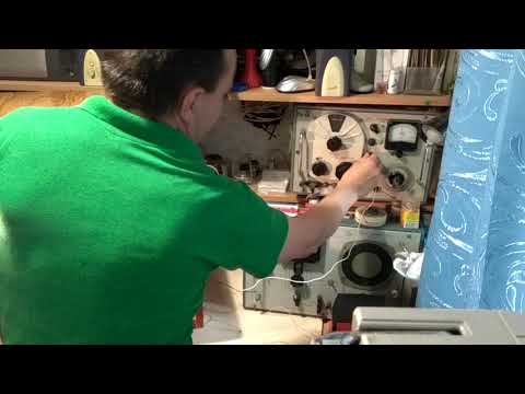 Видео: Рекорд 61 и Рекорд 62М2- ламповые радиолы. USSR old tube radio & turntable REKORD 61 end REKORD 62M2