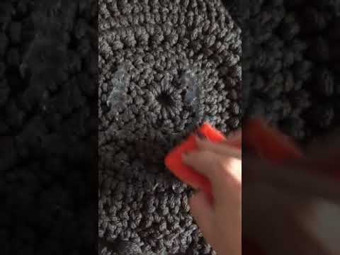 Видео: Сантехнический силикон как средство против скольжения вязаного ковра