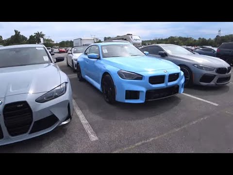 Видео: Прогулка по автомобильному аукциону в США | работа на пикапе