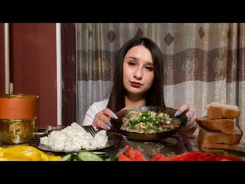 Видео: Мукбанг ) фрикадельки в сметанном соусе , бесплатно съела и ушла конфликт на работе 🤦🏼‍♀️