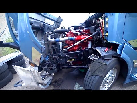 Видео: Дальнобой США/ Замена топливной помпы / воздушного компрессора Cummins ISX15/VolvoVNL780