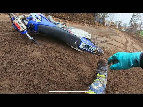 Видео: Мототрек SMX. Колеечка, упал три раза!!