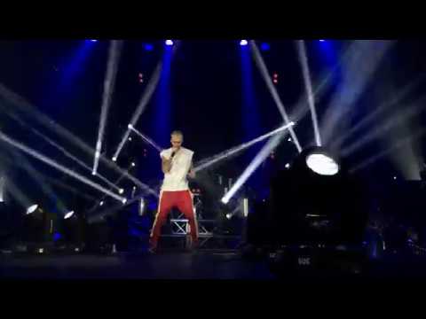 Видео: Макс Барских - Слезы-вода LIVE HD Киев Stereo Plaza 4.11.2016