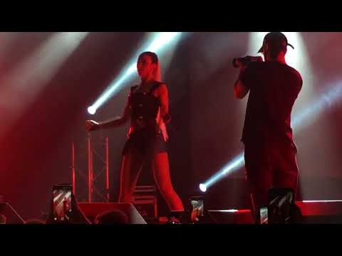 Видео: Ольга Бузова - Она не боится (Уфа, Огни Уфы, 27.05.2018)