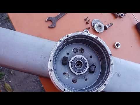 Видео: ветряк из гироскутера двухлопастной с защитой от урагана