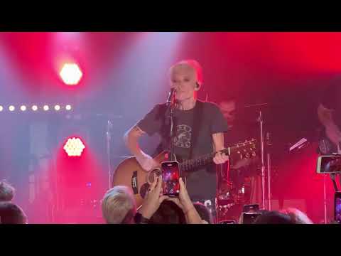 Видео: Диана Арбенина. Ночные снайперы. 21.11.2022. Москва. 16 тонн. 12 часть