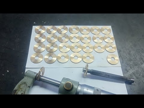 Видео: "А чё так дорого? Это ж шайба."