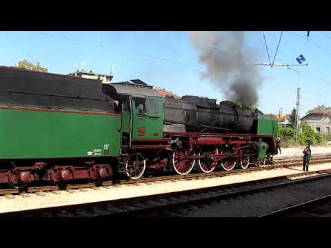 Видео: Атракционен влак 130 години БДЖ начело с парен локомотив 05. 01