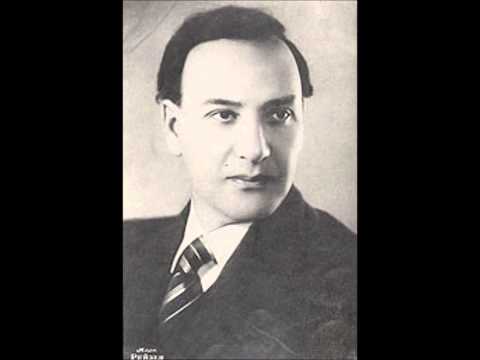 Видео: Марк Рейзен Дивлюсь я на небо  Mark Reizen  Ukrainian Song