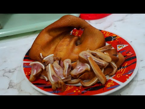 Видео: Копченые свиные ушки, К пиву самое то)