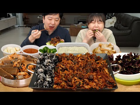 Видео: Сандэ, жареный с овощами и внутренностями Мукбанг с мужем😊Желе из желудей, рисовые шарики🍙