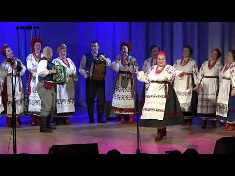 Видео: народний фольклорний ансамбль "Громиця" укр.нар.пісня "Ой, що ж мені, молодій робити"
