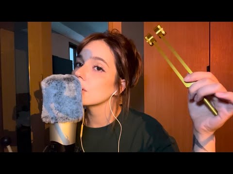 Видео: ASMR// English, русский, 中文// whisper, pluck bad thoughts, brush mic 🎙️ 