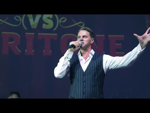Видео: Перемен — Иван Ожогин, Тенор vs Баритон и оркестр Перезвоны, 04.07.24, Москва