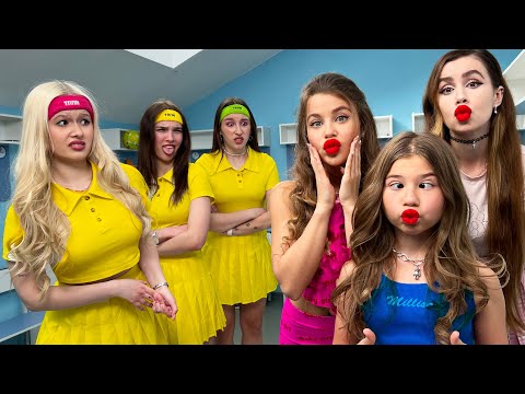 Видео: ДЕВОЧКИ ИСПОРТИЛИСЬ!!! НАКАЧАЛИ СЕБЕ ГУБЫ! ВЕСЬ КАМПУС В ШОКЕ!