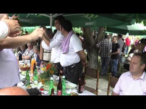 Видео: Свечен пречек на коњаницата 2014 С.Девич 5 дел