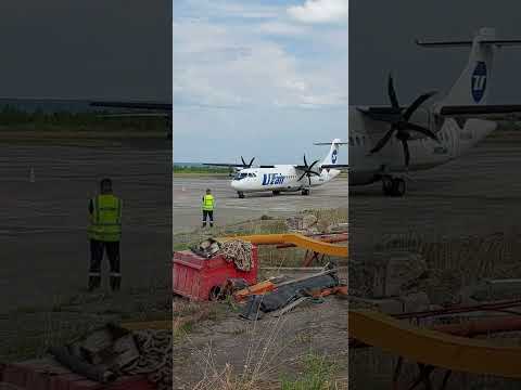 Видео: . Самолёт ATR 72. Запуск руление и взлёт