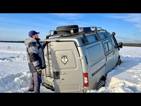 Видео: В одну машину через поле к скалам! Погрузились под снег на метр! Лебедиться не за что! Эвакуация?