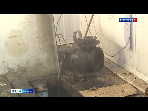 Видео: Многоквартирный дом в Усть-Абакане тонет в сточных водах