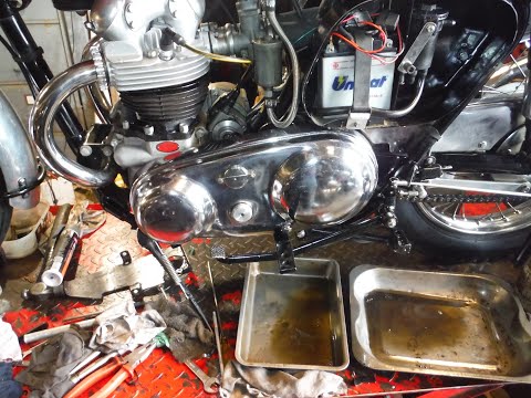 Видео: У Norton Nomad 500 по-прежнему наблюдается утечка масла после простоя в течение выходных.
