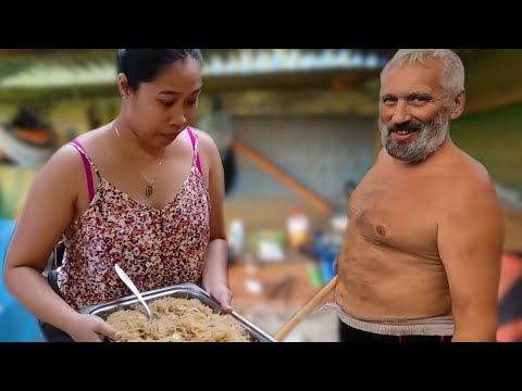 Видео: На кого купили землю | Празднуем ДР | Навестили батю в деревне
